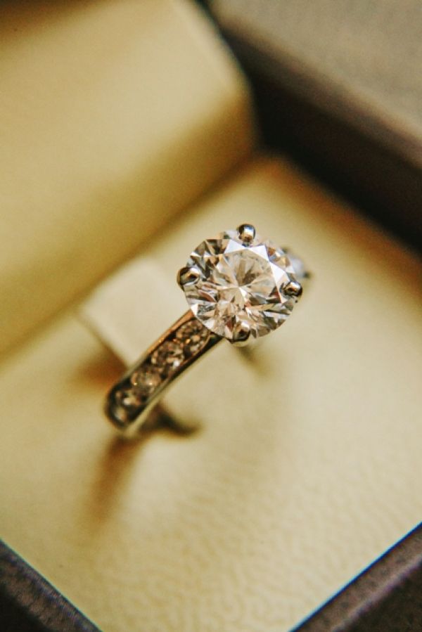 engagement ring wedding in greece
