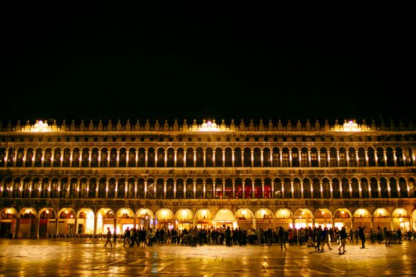 venetia-2014-0082226E98B2-B6EF-15CC-E860-319CAEE69C21.jpg